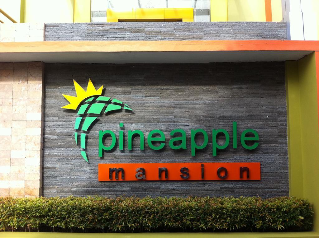 Pineapple Mansion Hotel Solo Buitenkant foto