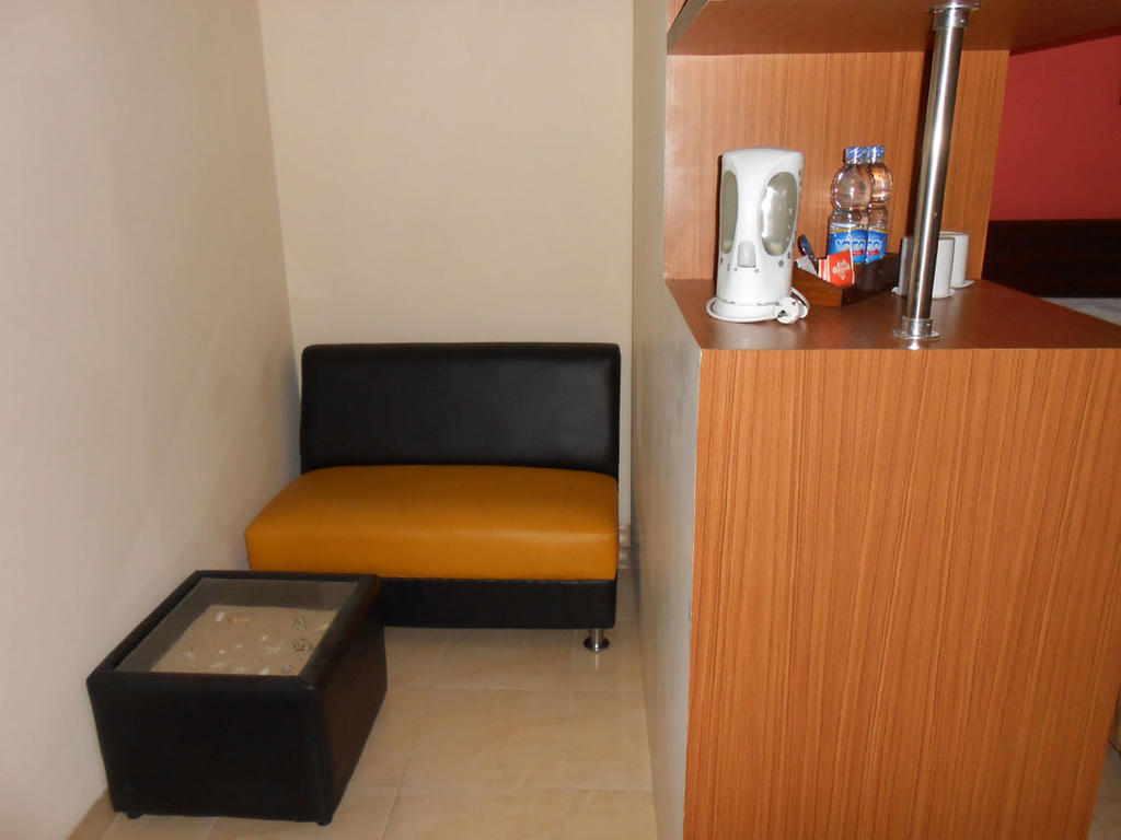 Pineapple Mansion Hotel Solo Kamer foto