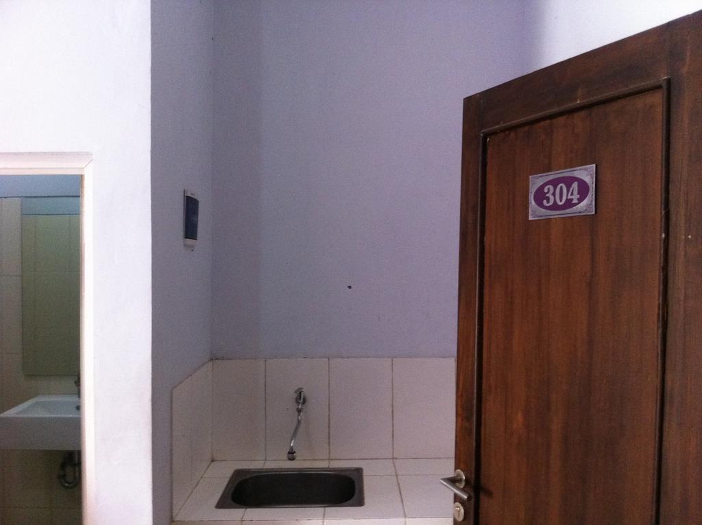 Pineapple Mansion Hotel Solo Kamer foto