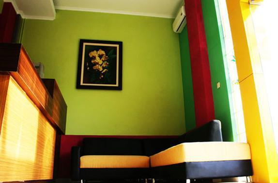 Pineapple Mansion Hotel Solo Buitenkant foto
